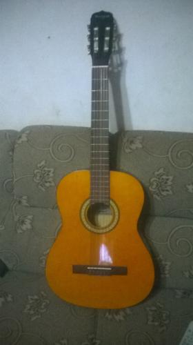 Vendo guitarra acstica Vizcaya por 300000  - Imagen 1
