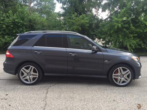 i want to sell my 2014 MERCEDES BENZ ML63 AMG - Imagen 1