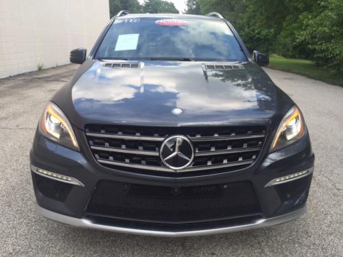 i want to sell my 2014 MERCEDES BENZ ML63 AMG - Imagen 2