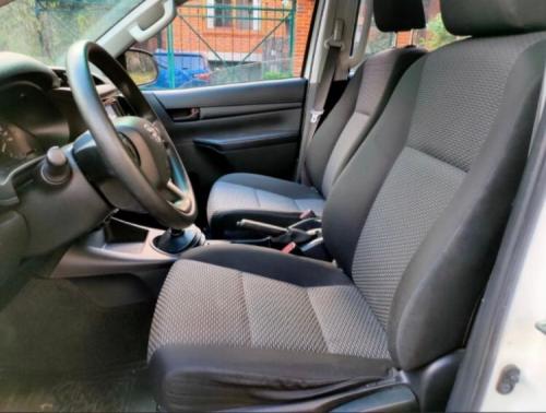 2020 Toyota Hilux Cab est� en excelentes co - Imagen 3